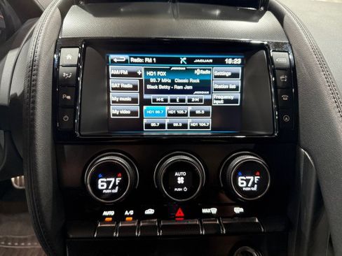Used 2016 Jaguar F-TYPE S image 22