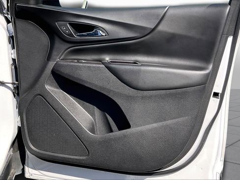 Used 2021 Chevrolet Equinox LT w/ LPO, Cargo Package image 22