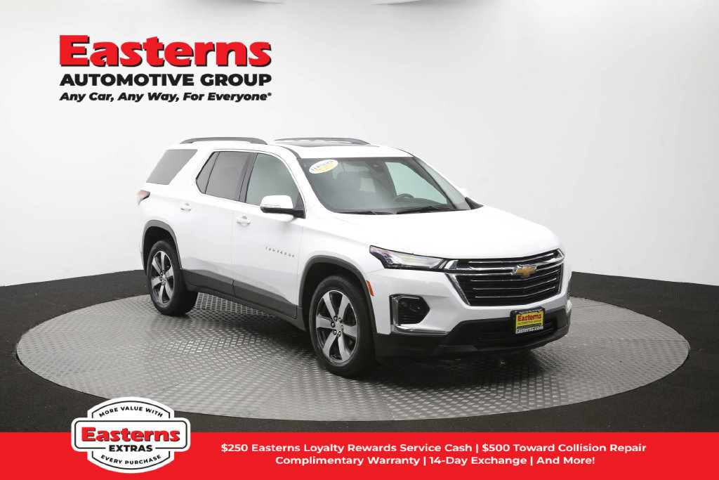 Used 2023 Chevrolet Traverse LT w/ LT Premium Package AWD/4WD image 55