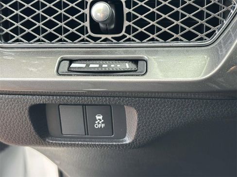 Certified 2025 Acura Integra image 9
