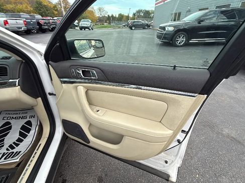 Used 2013 Lincoln MKS image 15