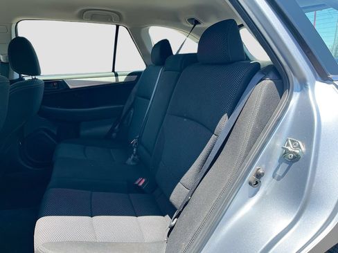 Used 2019 Subaru Outback 2.5i AWD/4WD image 22