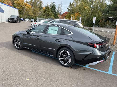 New 2026 Hyundai Sonata SEL image 3