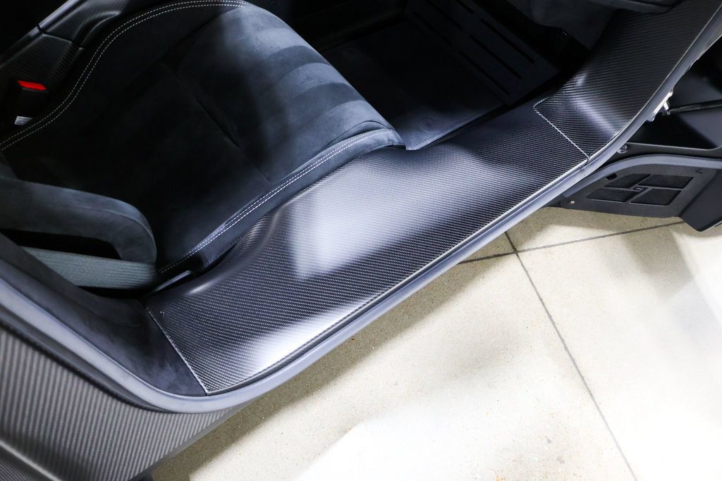 Used 2020 Ford GT Carbon Series RWD image 57