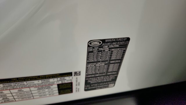 Used 2025 Land Rover Range Rover Sport SE AWD/4WD image 78