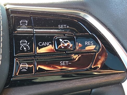 Used 2022 Jeep Grand Cherokee Overland image 17