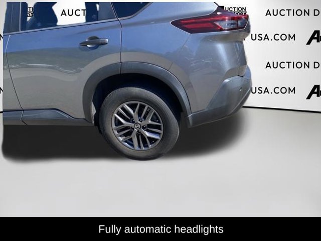Used 2021 Nissan Rogue S FWD image 12