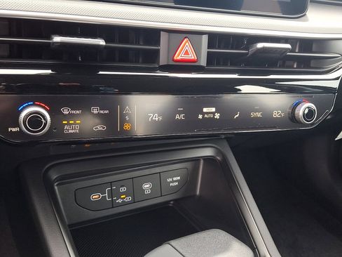 New 2026 Kia K5 LXS image 16