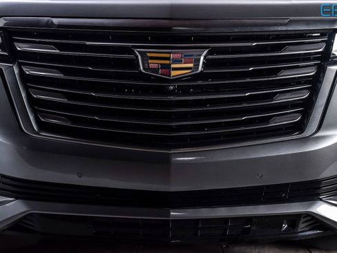 Used 2021 Cadillac Escalade ESV Premium Luxury Platinum image 8