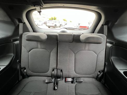 Used 2023 Honda Pilot Sport image 23