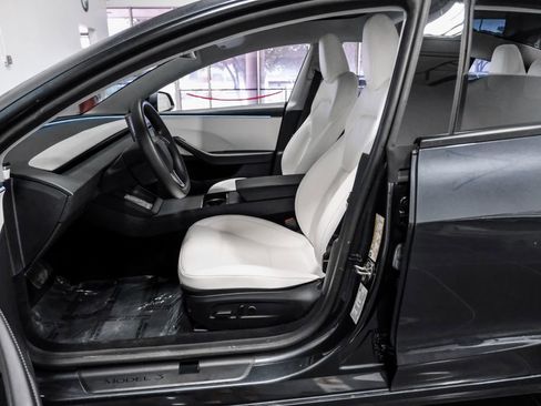 Used 2024 Tesla Model 3 Standard Range RWD image 4