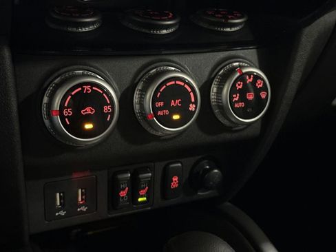 Used 2025 Mitsubishi Outlander Sport ES image 16