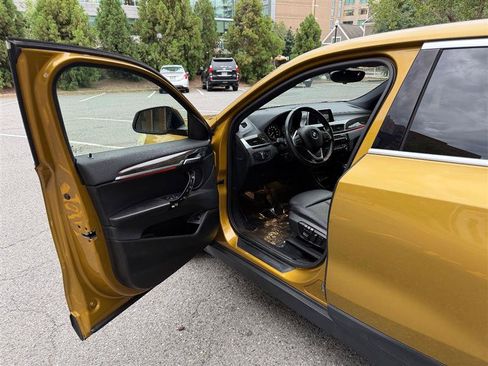 Used 2018 BMW X2 sDrive28i w/ Convenience Package FWD image 24