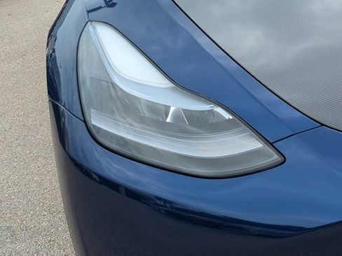 Used 2025 Tesla Model Y Long Range RWD image 9