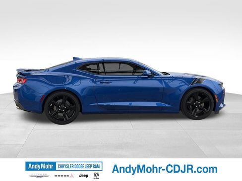 Used 2018 Chevrolet Camaro SS RWD image 8