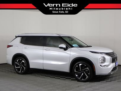 Used 2024 Mitsubishi Outlander SEL
