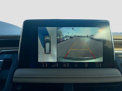 Used 2023 Chevrolet Tahoe Premier w/ Advanced Technology Package RWD image 14
