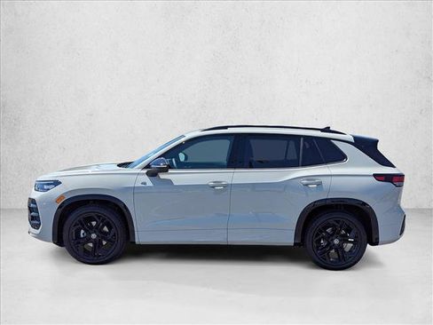 New 2026 Volkswagen Tiguan SE R-Line FWD image 8