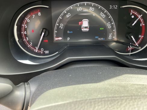 Used 2023 Toyota RAV4 XLE Premium AWD/4WD image 22
