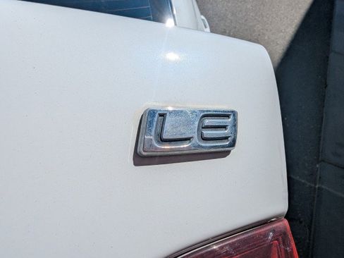 Used 2010 Toyota Corolla LE FWD image 19