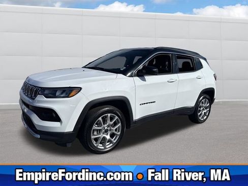 Used 2025 Jeep Compass Limited AWD/4WD image 1