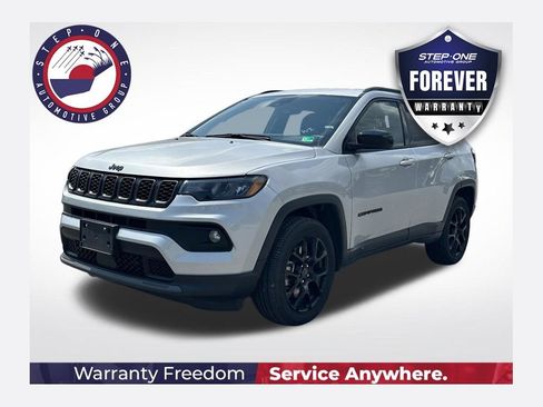 Used 2025 Jeep Compass Latitude w/ Convenience Group AWD/4WD image 1