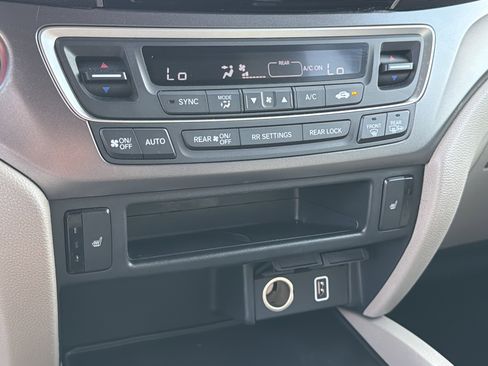 Used 2021 Honda Pilot EX-L image 34