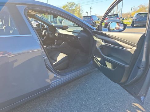 Used 2025 MAZDA MAZDA3 Hatchback w/Premium Plus Pkg AWD/4WD image 21
