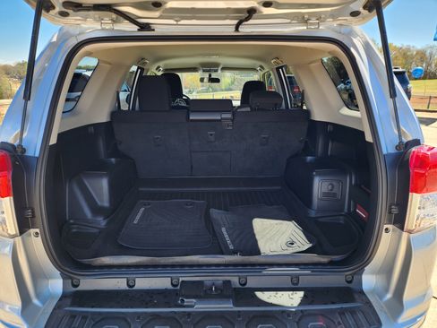 Used 2013 Toyota 4Runner SR5 image 6