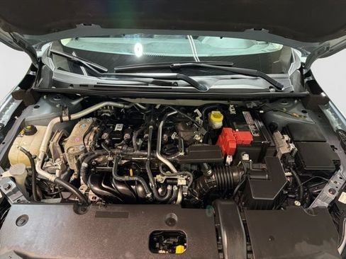 Used 2025 Nissan Sentra SV FWD image 37