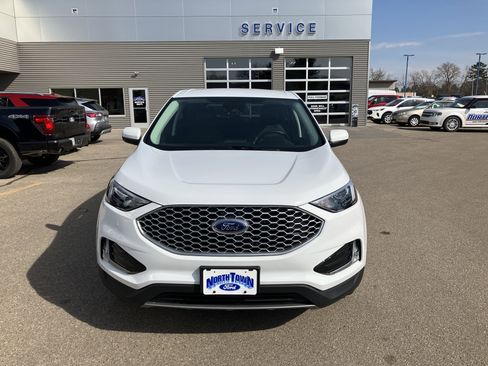 Used 2024 Ford Edge SEL w/ Convenience Package AWD/4WD image 3