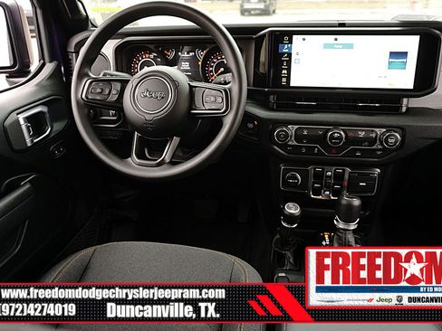 New 2026 Jeep Gladiator Sport AWD/4WD image 17