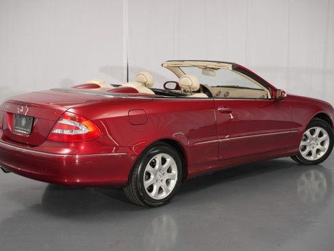 Used 2004 Mercedes-Benz CLK 320 Cabriolet image 19