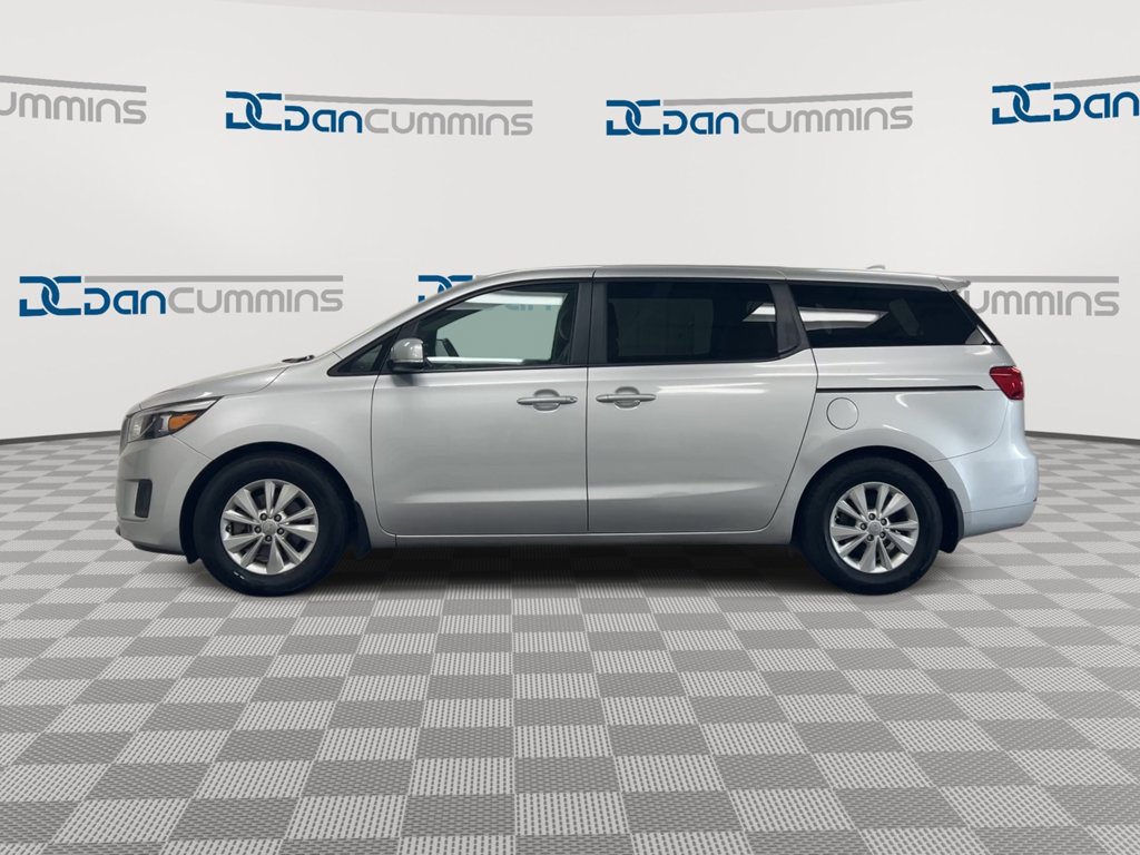 Used 2018 Kia Sedona LX FWD image 5