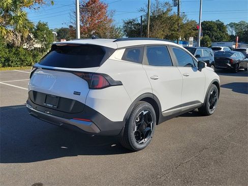 New 2026 Kia Sportage EX image 6