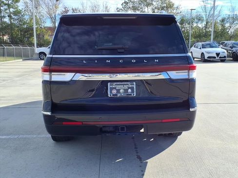 Used 2023 Lincoln Navigator Reserve image 8