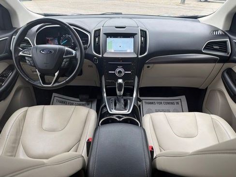 Used 2017 Ford Edge Titanium w/ Technology Package AWD/4WD image 27
