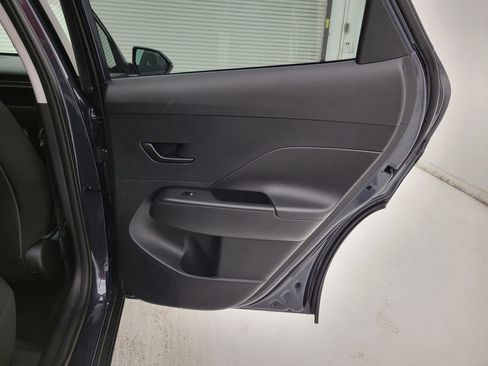 Used 2025 Hyundai Kona SEL image 34