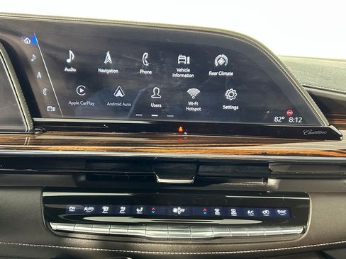 Used 2022 Cadillac Escalade ESV Premium Luxury image 21