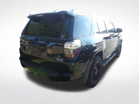 Used 2016 Toyota 4Runner SR5 RWD image 12