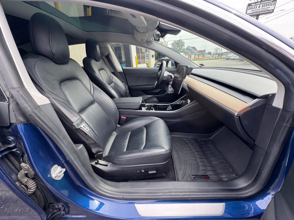 Used 2019 Tesla Model 3 Standard Range Plus RWD image 8