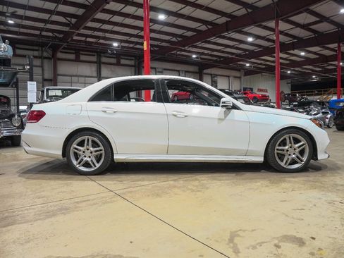 Used 2014 Mercedes-Benz E 350 E 350 Luxury 4MATIC AWD 4dr Se image 10