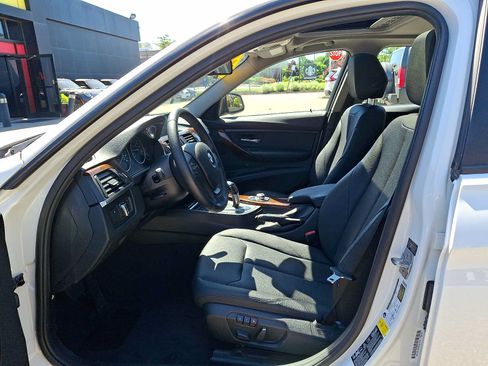 Used 2013 BMW 328i xDrive Sedan AWD/4WD image 13