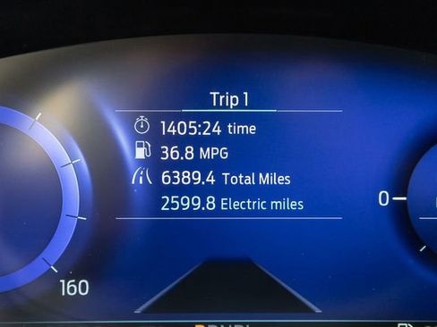 Used 2020 Ford Escape Titanium w/ Titanium Premium Package 2.0 image 11