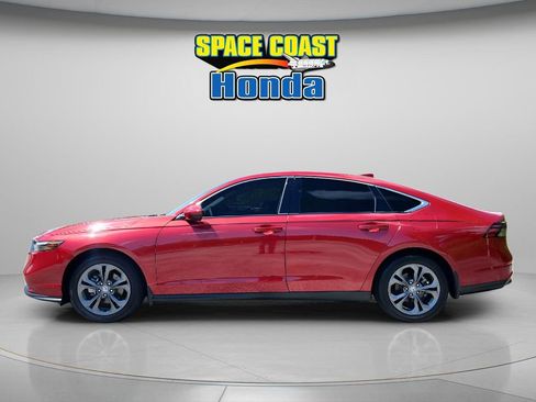 Used 2023 Honda Accord EX image 6