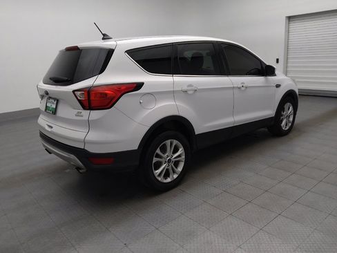 Used 2019 Ford Escape SE image 10