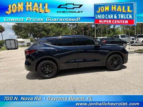 Used 2020 Chevrolet Blazer LT w/ Sound & Technology Package FWD image 12