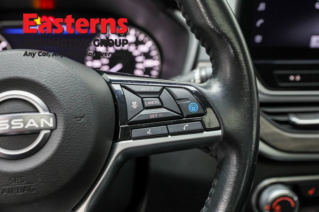 Used 2024 Nissan Altima 2.5 SV w/ SV Premium Package AWD/4WD image 18