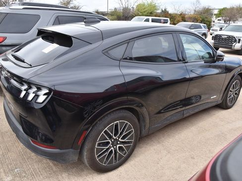 Certified 2025 Ford Mustang Mach-E Premium image 6