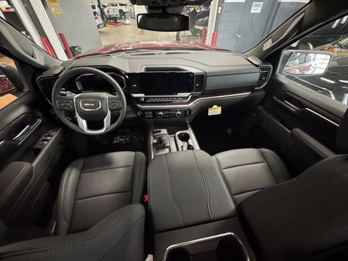 New 2026 GMC Sierra 1500 SLT image 13